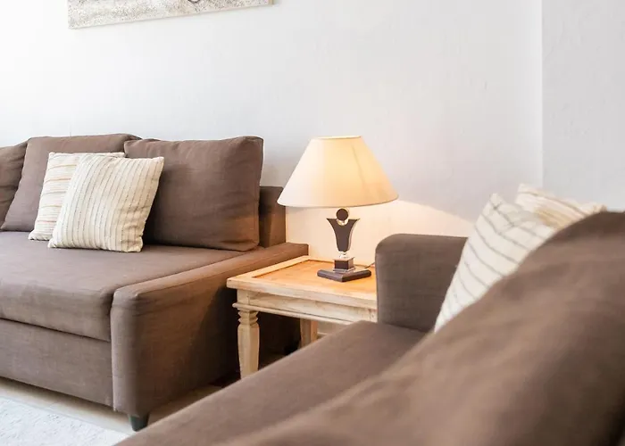 Tranquil 2 Bdrm Peaceful W/ 2 Pools Apartament Marbella