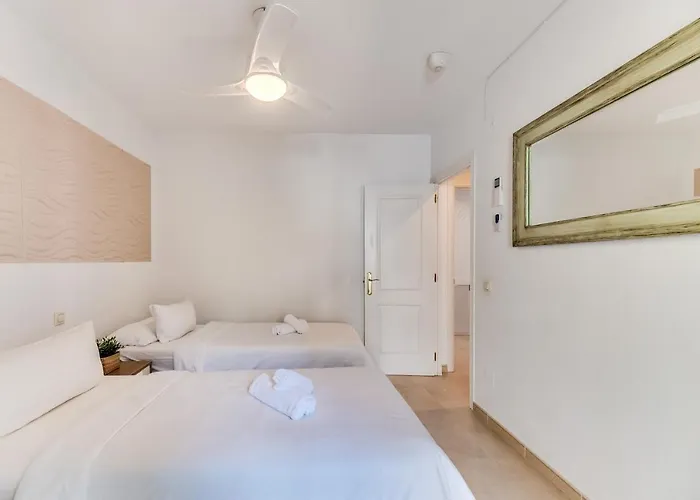 Apartament Tranquil 2 Bdrm Peaceful W/ 2 Pools Marbella