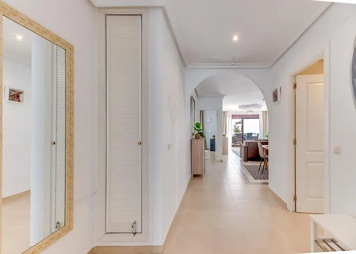 Tranquil 2 Bdrm Peaceful W/ 2 Pools Apartament Marbella