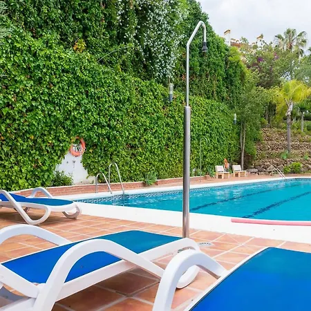 Tranquil 2 Bdrm Peaceful W/ 2 Pools