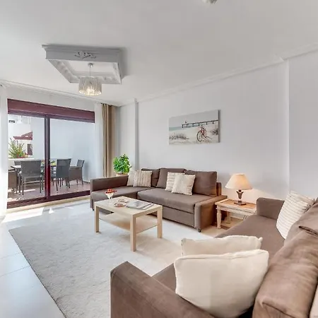 Apartment Tranquil 2 Bdrm Peaceful W/ 2 Pools