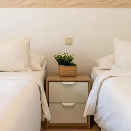 Tranquil 2 Bdrm Peaceful W/ 2 Pools