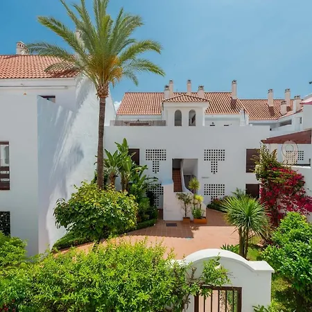 Apartman Tranquil 2 Bdrm Peaceful W/ 2 Pools Marbella