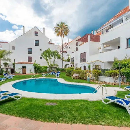 Tranquil 2 Bdrm Peaceful W/ 2 Pools * マルベーリャ