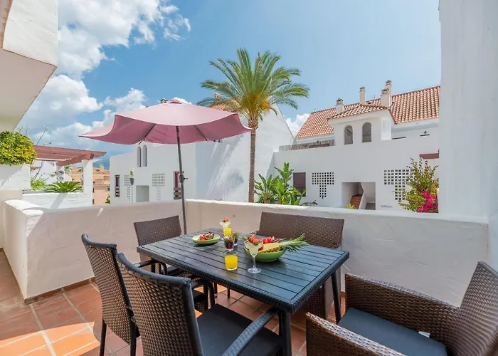 Tranquil 2 Bdrm Peaceful W/ 2 Pools شقة *